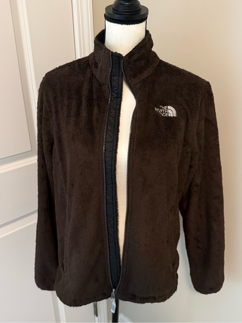The North Face Women’s Dark Brown Plush Fleece Jacket